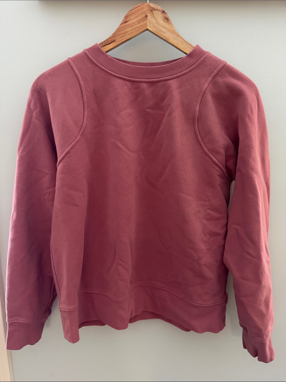 Lululemon Scuba Crewneck Sweatshirt in Mauve Pink
